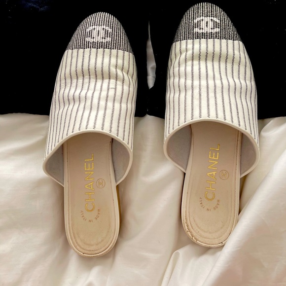 Chanel grey and white striped slip on flats. - Picture 2 of 8